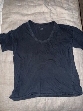 American Eagle small black gray washed tee